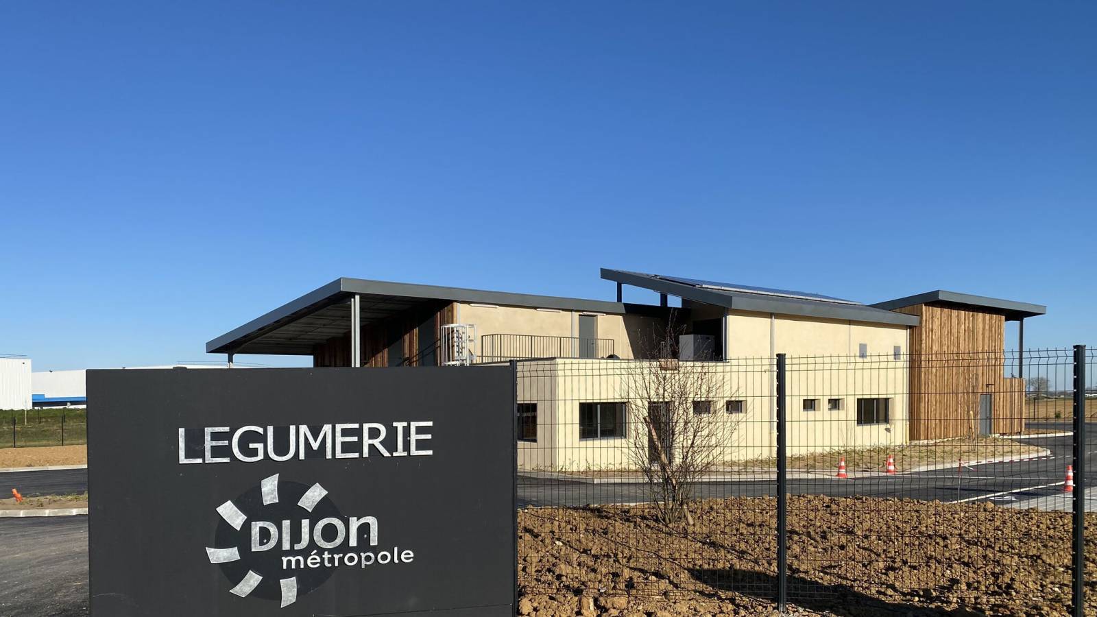 Conception technique de la légumerie de Dijon : Optimisation des flux et ergonomie des postes de travail en restauration collective